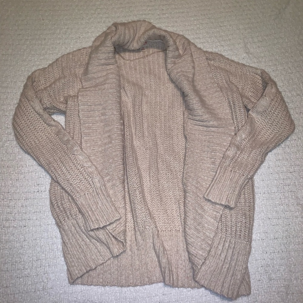 Mossimo Beige Cardigan Size Medium Like New